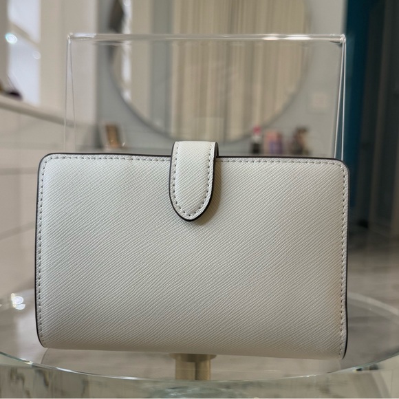 🌟SOLD🌟 NWT Kate Spade Leila Medium Compact Bifold Wallet - Picture 4 of 5